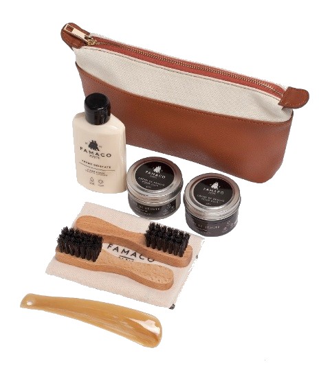 kit de voyage pour cirer vos chaussures en cuir